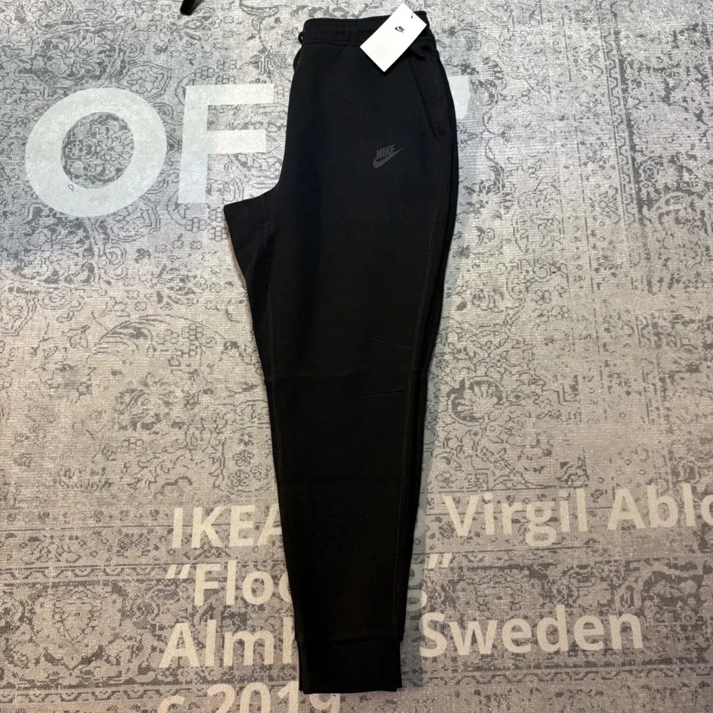 Nike Tech Fleece Joggers Mens Black Slim Fit Sweatpants FB8002-010 NEW